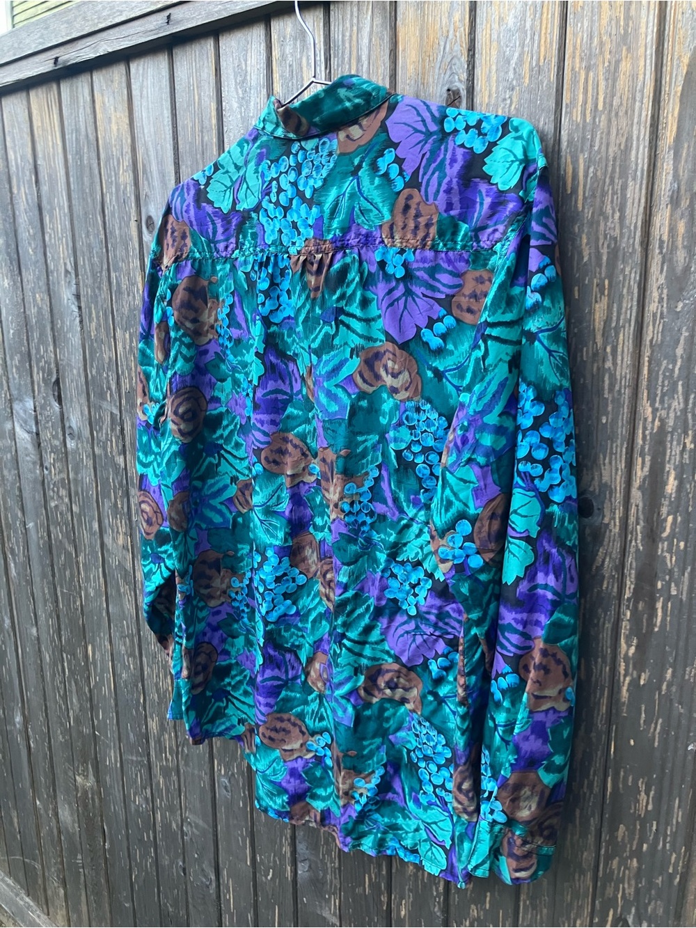 Vintage floral silk button up - Picture 7 of 7